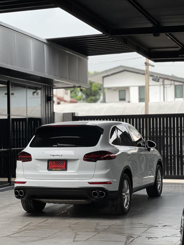 Porsche Cayenne 3.0 S E-Hybird 12