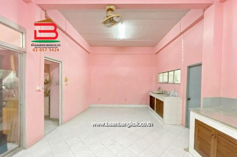 อาคารพาณิชย์ 4 ชั้น (2คูหาติดกัน) หมู่บ้าน ศุภาลัยบุรี รังสิตคลอง4 เนื้อที่ 44.2 ตรว. ถนนรังสิต-นครนายก ต.คลองสี่ อ.คลองหลวง จ.ปทุมธานี 6