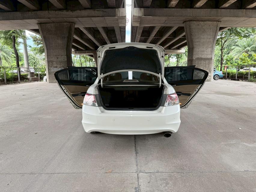 ขายรถ Honda Accord 2.0 ปี 2009 สีขาว เกียร์ออโต้ 17