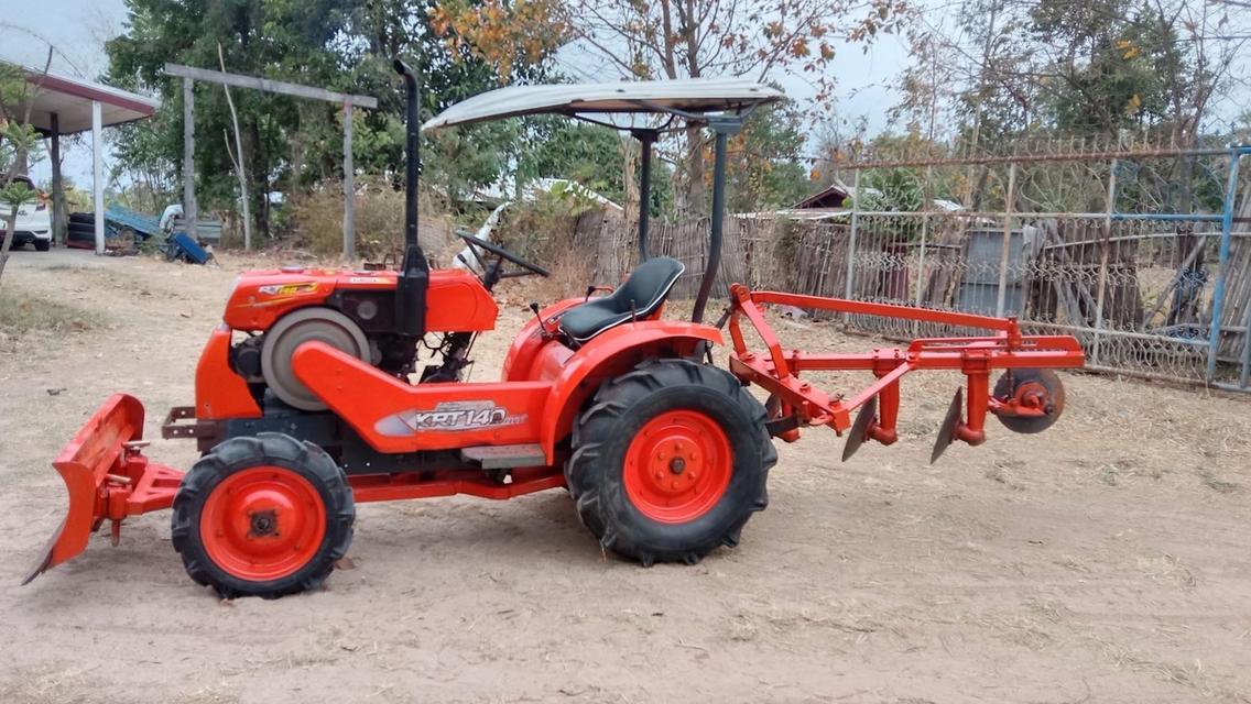 รถไถนั่งขับ Kubota KRT140 มือสอง 2