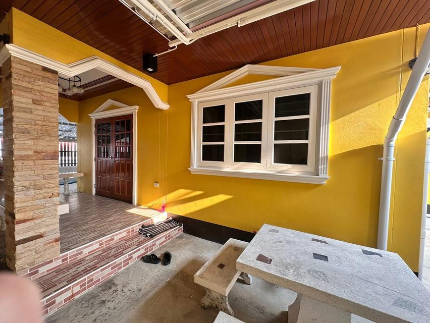 บ้านเดี่ยวพร้อมกิจการ 12