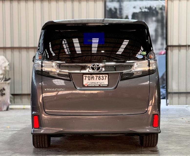 ปี 2015 TOYOTA VELLFIRE, 2.5 Z โฉม ปี15-23สีเทา เครื่องยนต์เบนซินล้วน มือเดียวป้ายแดง
