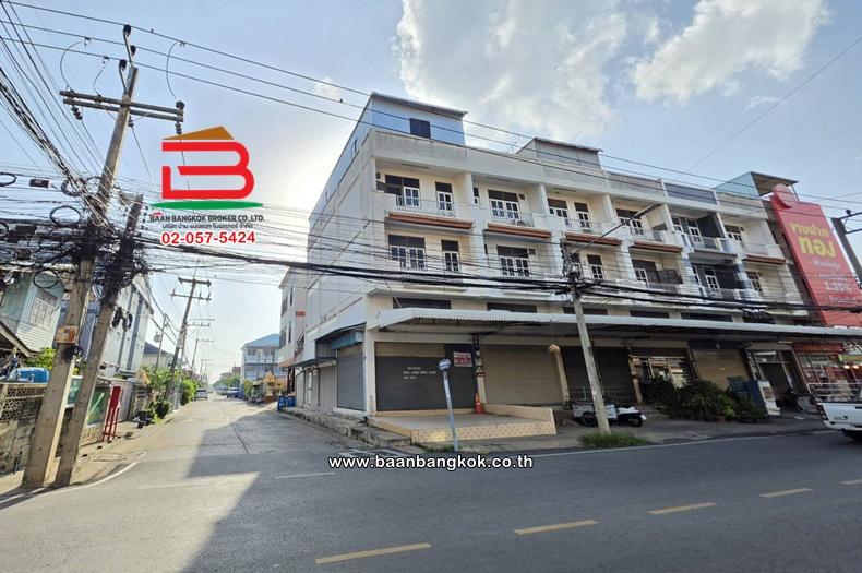 ขาย/เช่า อาคารพาณิชย์ 4 ชั้น เนื้อที่ 28.2 ตร.ว. ซอยเปียร์นนท์, ซอยทหารบก 1 ถนนลำลูกกา ตำบลคูคต อำเภอลำลูกกา ปทุมธานี 1