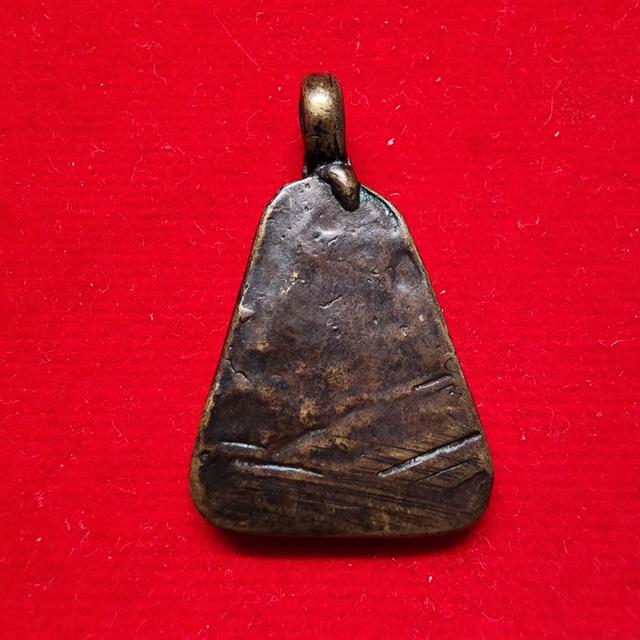 เหรียญหลวงพ่อเงินจอบใหญ่ ชายเดี่ยว วัดบางคลาน รูปที่ 2