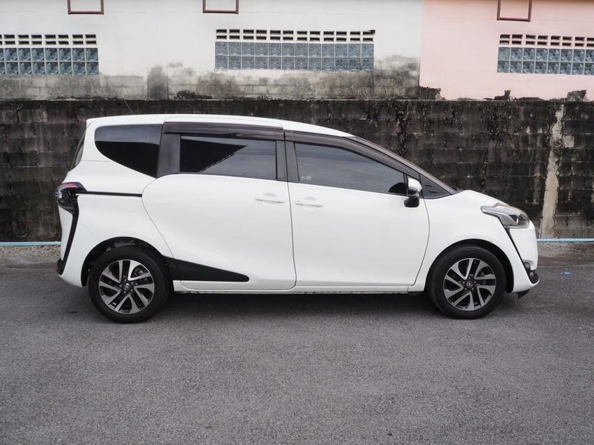 TOYOTA SIENTA 1.5 V ปี 2019