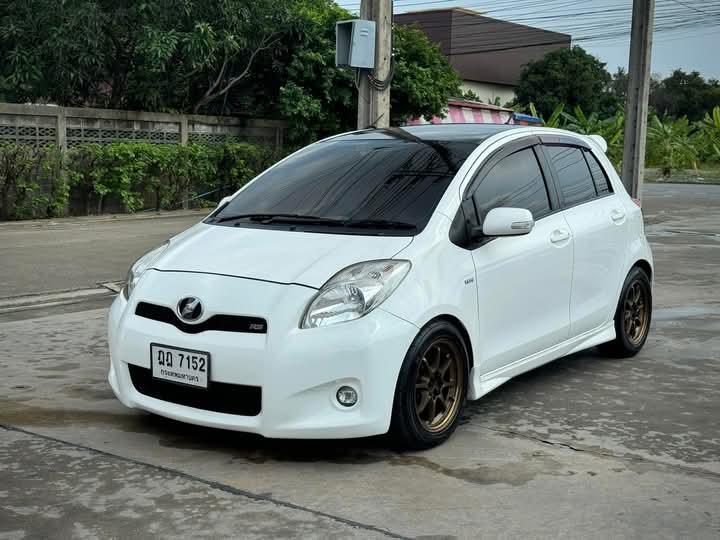 Toyota Yaris ปี 2010