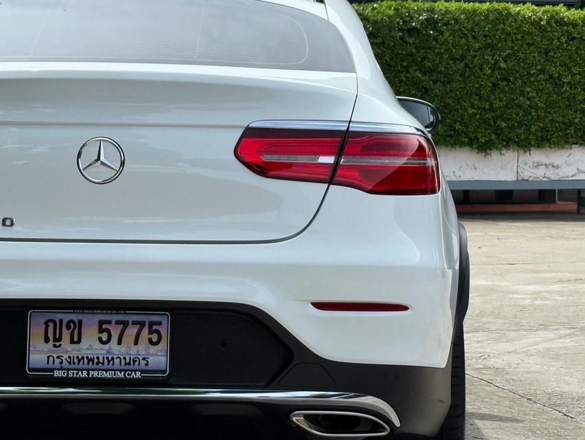 2020 BENZ GLC 250 COUPE รถมือเดียวออกป้ายแดง รถวิ่งน้อย เข้าศูนย์ทุกระยะ ไม่เคยมีอุบัติเหตุครับ 9