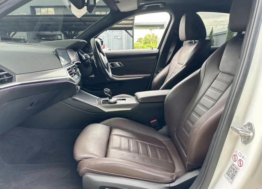 BMW 330e M Sport 2021 (G20) รูปที่ 9