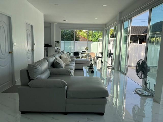 ให้เช่าบ้านเดี่ยว 2 ชั้น 80 ตรว. บ้านสร้างเอง สไตล์ Modern ใกล้ Robinson Lifestyle ลาดกระบัง 3