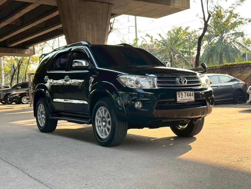 ขายรถ Toyota Fortuner 2.7V ปี 2009 สีดำ เกียร์ออโต้