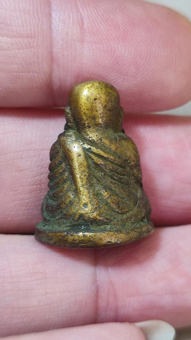 พระเครื่องเนื้อเก่า พระบ้าน 3