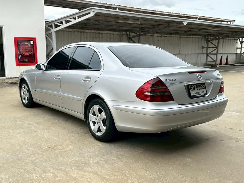 Mercedes-Benz E220 2.2L CDI Classic (W211) รถสภาพสวยพร้อมใช้งาน 8