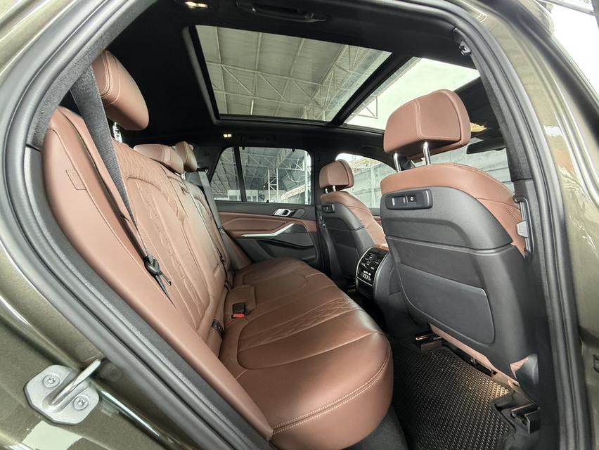 รหัสรถ AP8787 ปี2024 #BMW X5 3.0d M SPORT G05 สี Manhattan Metallic ภายในสี Coffee รูปที่ 11