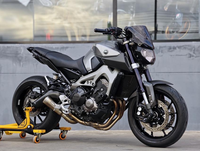 Mt09 Yamaha ปี 2017 สีเทา