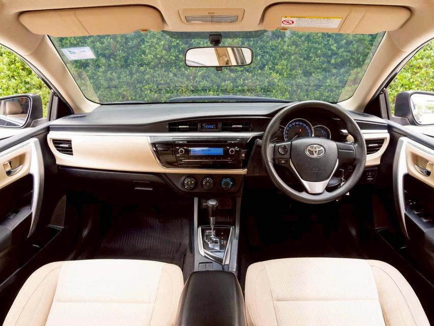 Toyota Altis 1.8E ปี 2014 16