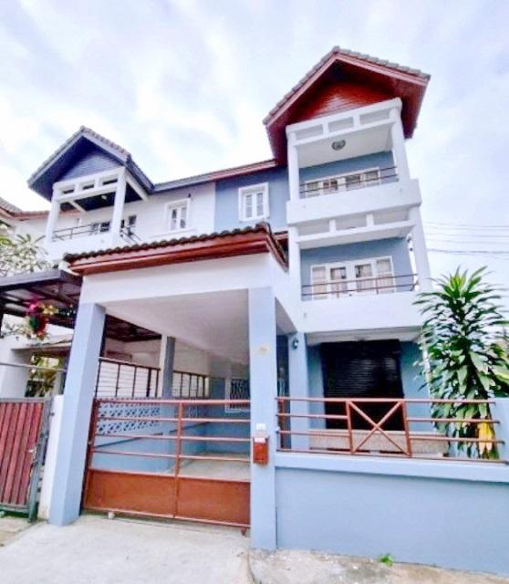 ให้เช่าคฤหาสน์ใหม่ ห้องมุม 3ชั้น 42ตร.วา.482ตร.ม. MRTแจ้งวัฒนะ14 1.3กม. ประชาชื่น-แจ้งวัฒนะ 4นอน 3น้ำ ตลาดเมืองทอง 1.4กม