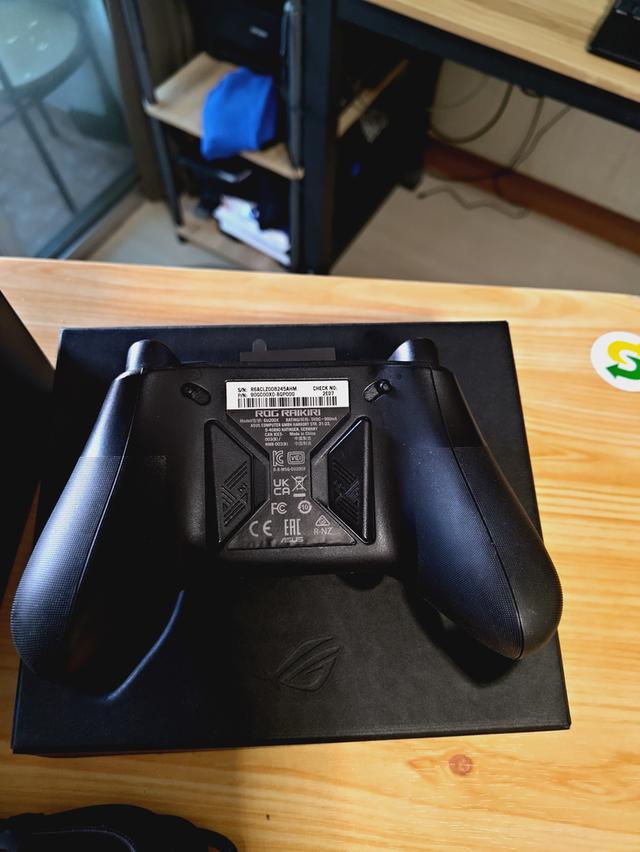 จอยคอมพิวเตอร์ ASUS ROG RAIKIRI GU200X 4