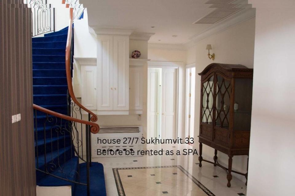 ขายบ้านเดี่ยว 2 ชั้น พร้อมที่ดิน ขนาด 133.7 ตรว. สุขุมวิท 33 ตรงข้ามห้างเอ็มสเฟียร์ ใจกลางสุขุมวิท ใกล้ BTS พร้อมพงษ์ และ EmDistrict 6