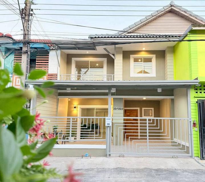 หมู่บ้านพฤกษา3  ถนนวัดลาดปลาดุก บางบัวทองทาวน์เฮาส์ 2 ชั้น ตกแต่งใหม่พร้อมอยู่ หน้ากว้าง6เมตร ใกล้ตลาดเดินทางสะดวกใกล้วินรถตู้ 1