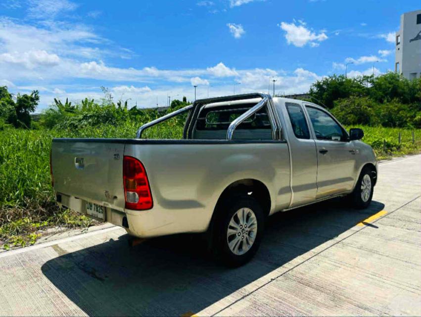 Toyota Vigo เครื่องดีเซล2.5 ตัวJกระจกมือหมุน