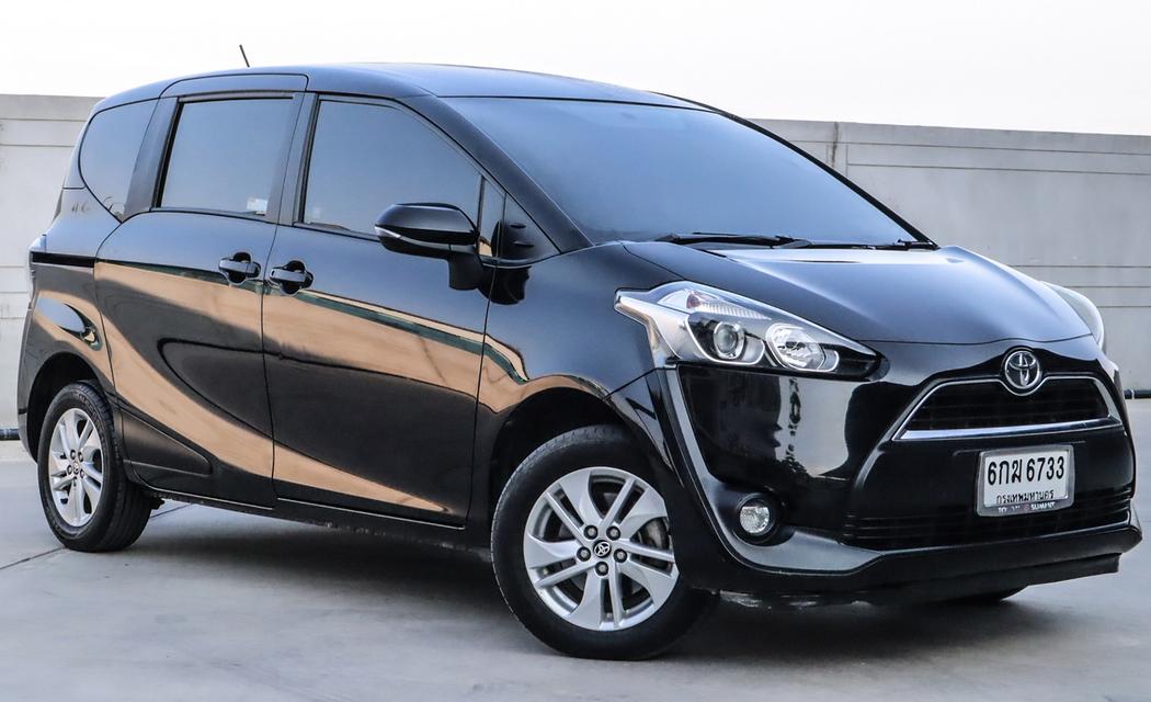 2017 TOYOTA SIENTA 1.5G 3