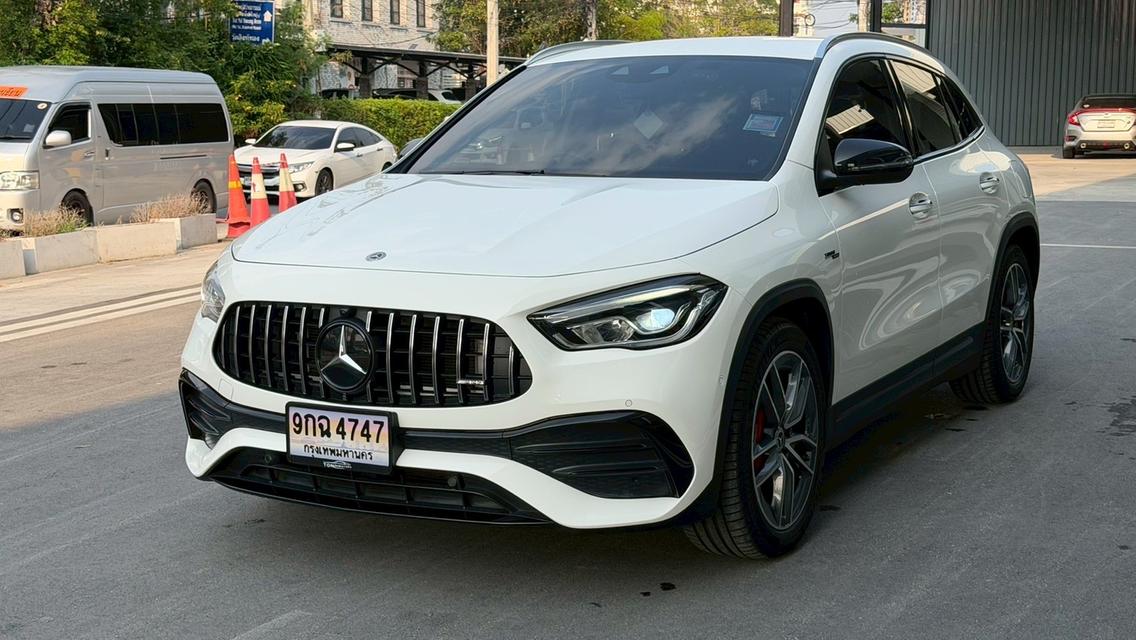 รหัสรถ KPV4747 2022 Benz AMG GLA35 4MATIC สีขาว