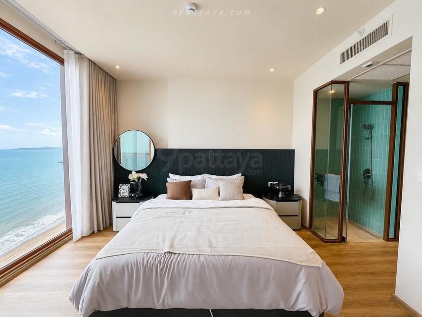 For Sale — Direct Sea View Condo at Arom JomtienDirect sea view condo for sale at Arom Jomtien, a first-line beachfront project in Jomtien. Available 9