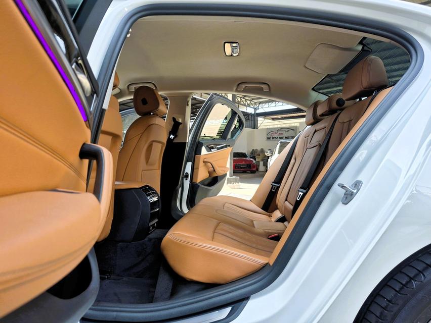 ขายBMW 520d Sport ปี18 15