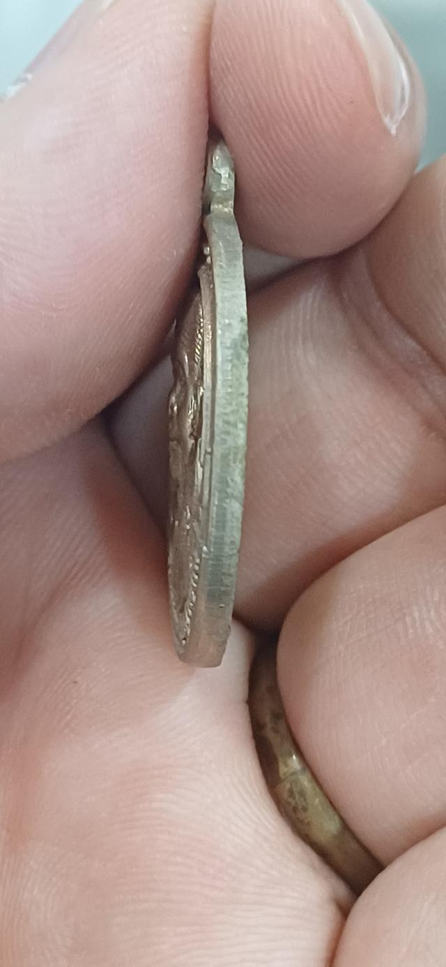 เหรียญเงินอัลปาก้า หลวงพ่อจ้อย วัดศรีอุทุมพร รุ่น ปลอดภัยดี สร้างปี 2539 รูปที่ 7