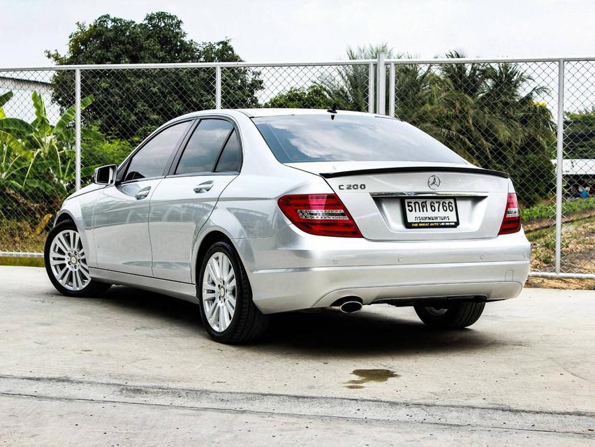 BENZ C200 CGI Blue Efficiency W204 2013 รถสวยประวัติดีใช้น้อย คุ้มเกินราคา 8