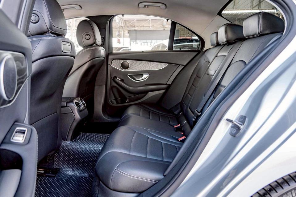 รหัสรถ NP5382 BENZ C350e AVANTGARDE 2018 17