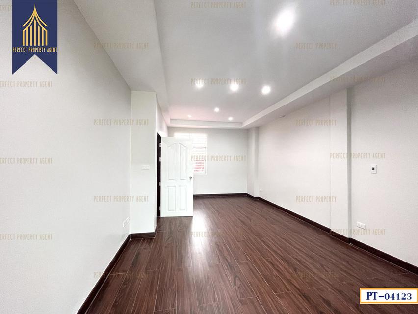 ทาวน์โฮม 3 ชั้น เดอะบริติช สาทร-กัลปพฤกษ์ (The British Sathorn-Kallaprapruk) รีโนเวทใหม่ 9
