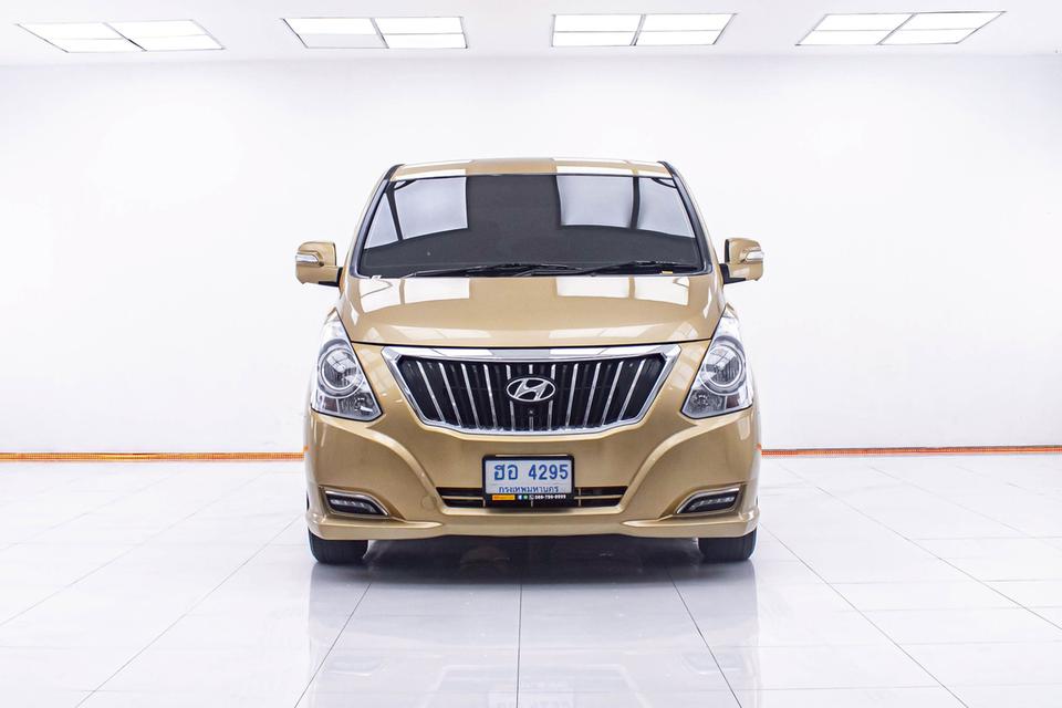 HYUNDAI H-1 2.5 DELUXE 2018