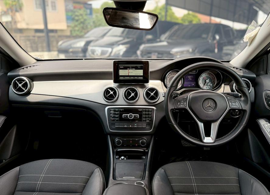 ปี 2014 BENZ GLA-CLASS, 200 โฉม W156ปี14-20 สีน้ำตาล 6