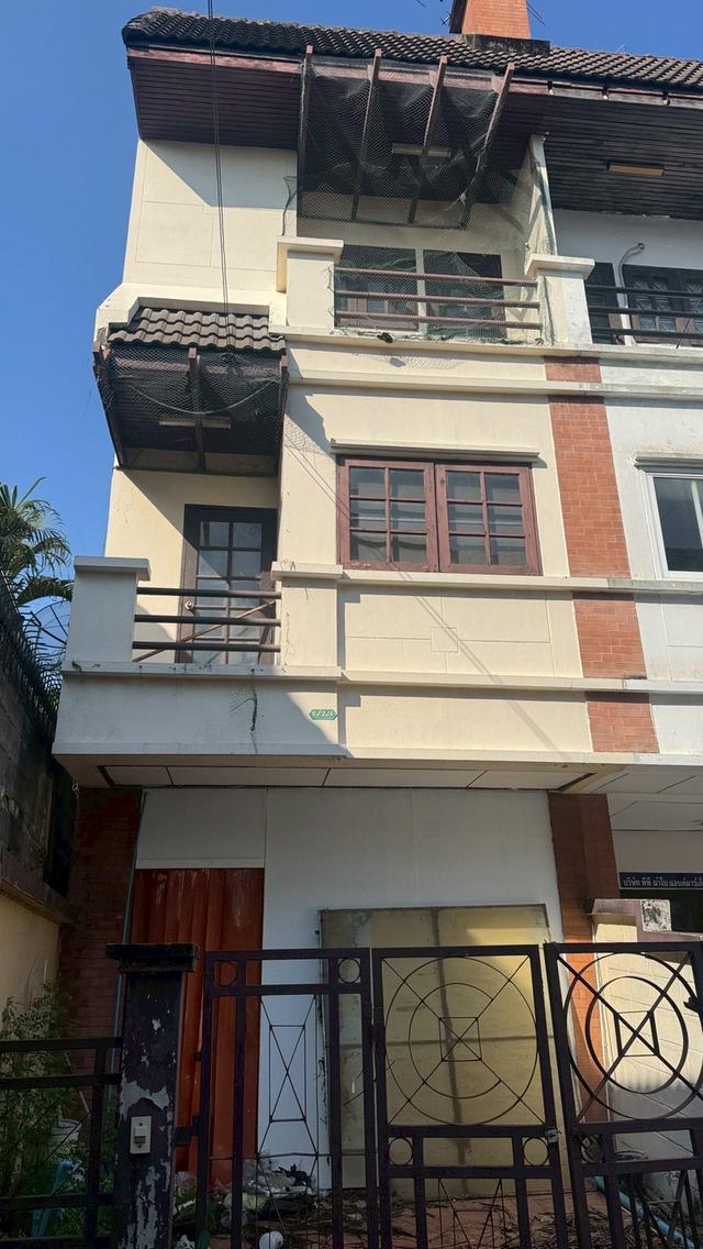 ขายทาวน์โฮม 3 ชั้น 29.4 ตร.ว. หมู่บ้านเกตุนุติ การ์เด้นท์ ซอย 1 นาคนิวาส ซอย 38 1