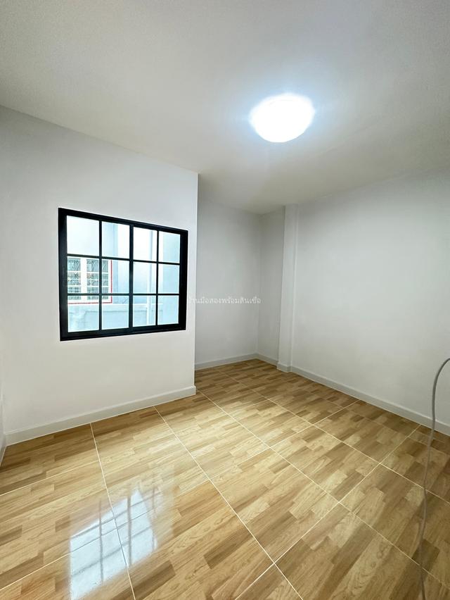 หมู่บ้านมีนบุรีการ์เด้นโฮม ราษฎร์อุทิศ 6