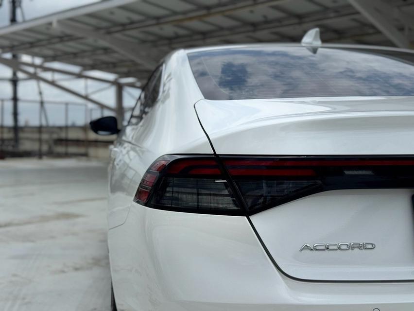 Honda Accord e:HEV ELปี 2023 ไมล์ 45,xxx kmราคา 1,190,000 รูปที่ 6