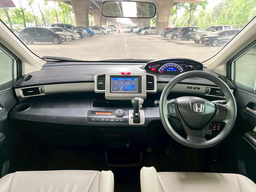Honda FREED 1.5 EL AT ปี 2013 11