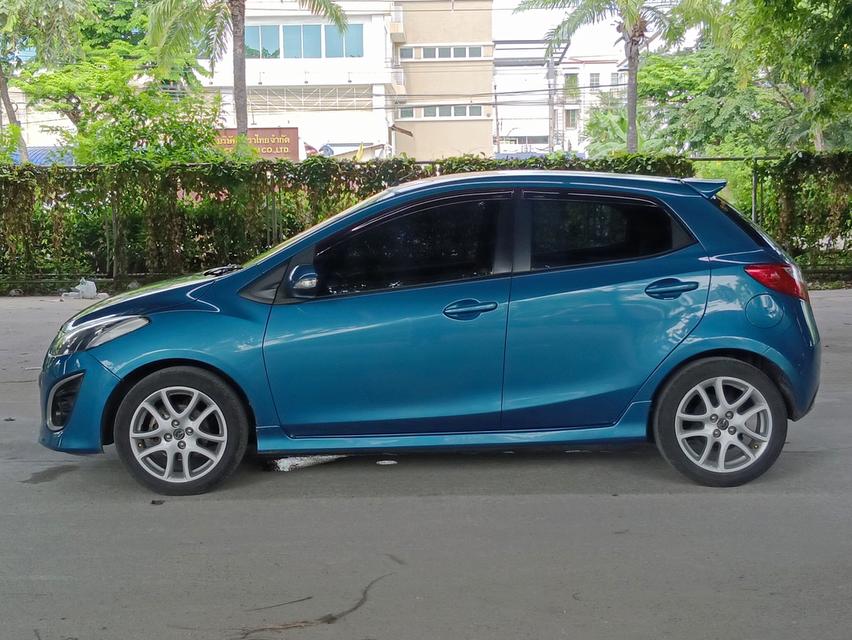 Mazda2 1.5 A/T 2012 8