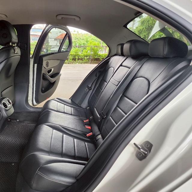 Mercedes-Benz C350e W205 Plug-in Hybrid AT ปี 2017 17