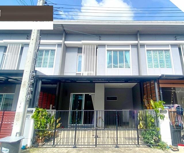 MRT ตลาดมีนบุรี 1.9 กม. ม.รามคำแหง-ร่มเกล้า 4 นอน ถ.ราษฏร์พัฒนา ซอยมิสทีน ใหญ่มากให้เช่าทาวน์โฮม 2 ชั้น 24ตร.วา. 184 ตร. 1