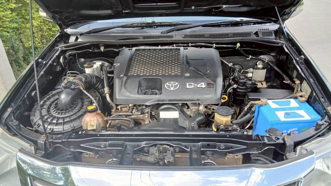 Toyota Vigo Prerunner Smart Cab 2.5 E VN Turbo เกียร์ธรรมดา สีดำ ปี 2013 17