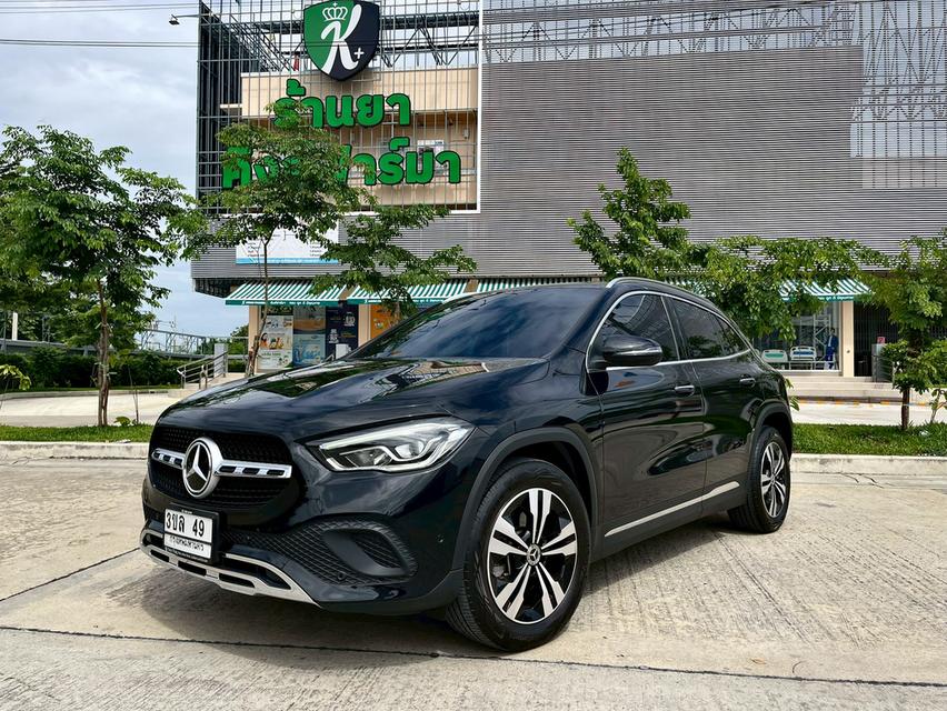 มือเดียว วิ่งน้อย ไมล์ 40,xxx km  Benz GLA 200 Progressive (โฉมใหม่ล่าสุด)  ปี 2021 จด 23 6