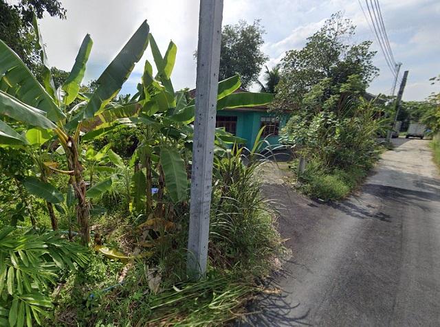 ขายที่ดิน พร้อมบ้านไม้ 201ตร.วา.ถูกกว่าประเมินกรมธนารักษ์ MRTบางชัน 1.6 กม. 841ตร.ม. MRT เศรษฐบุตรบำเพ็ญ . ถ.เจริญพัฒนา 