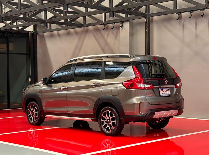 2023 SUZUKI XL7 1.5L ( 7 ที่นั่ง ) รถมือเดียวป้ายแดง รถวิ่งน้อยเพียง 60,000 กม  รถเข้าศูนย์ทุกระยะ รถไม่เคยมีอุบัติเหตุครับ รูปที่ 6