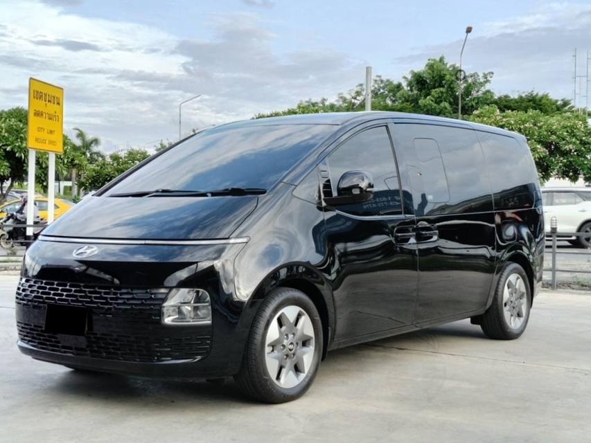 HYUNDAI STARIA SEL 2.2 DIESEL ปี 2022
