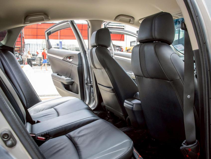 HONDA CIVIC FC 1.8 EL i-VTEC 2020 11