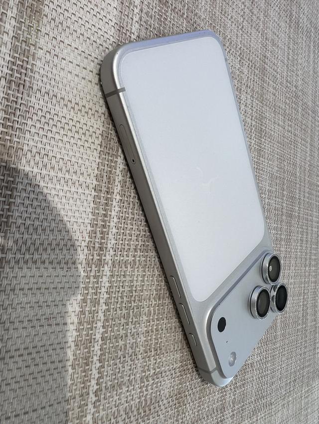 iPhone 17 Pro Max 256 ประกันศูนย์ 02/70 ผ่อนได้ รับเทิร์นเครื่องเก่า รูปที่ 3