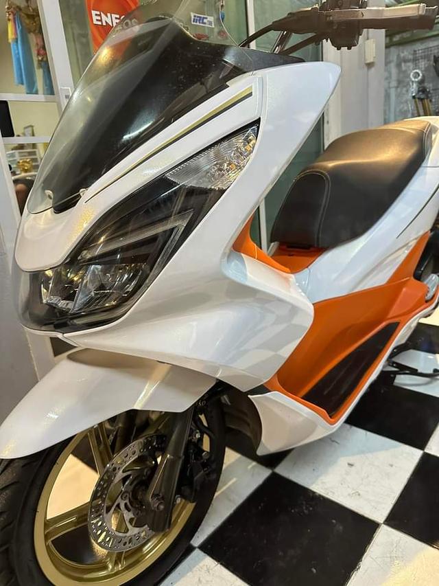 ขาย Honda PCX125 สีขาวส้ม
