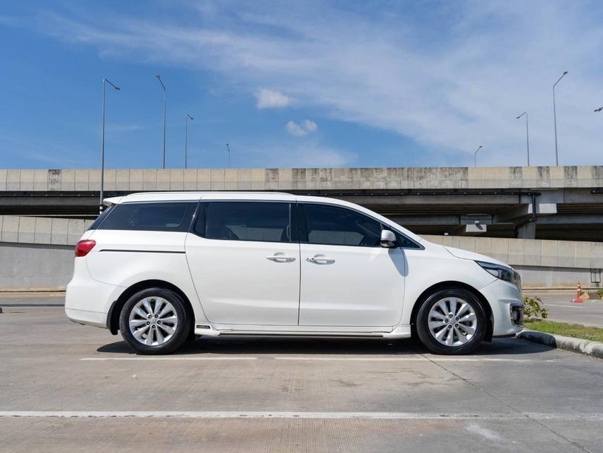 KIA GRAND Carnival 2.2 Ex ปี 2016 จด 2018 ขายถูก รถหรูสภาพสวย 5